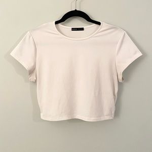 plain white cropped t-shirt 🤍